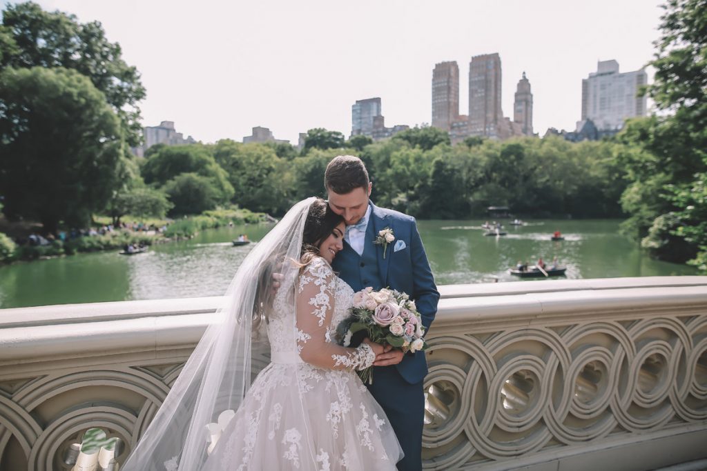 summer wedding central park on bow bridge brazilian couple2