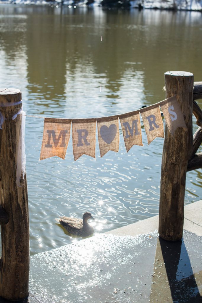 wedding signs mrs and mr