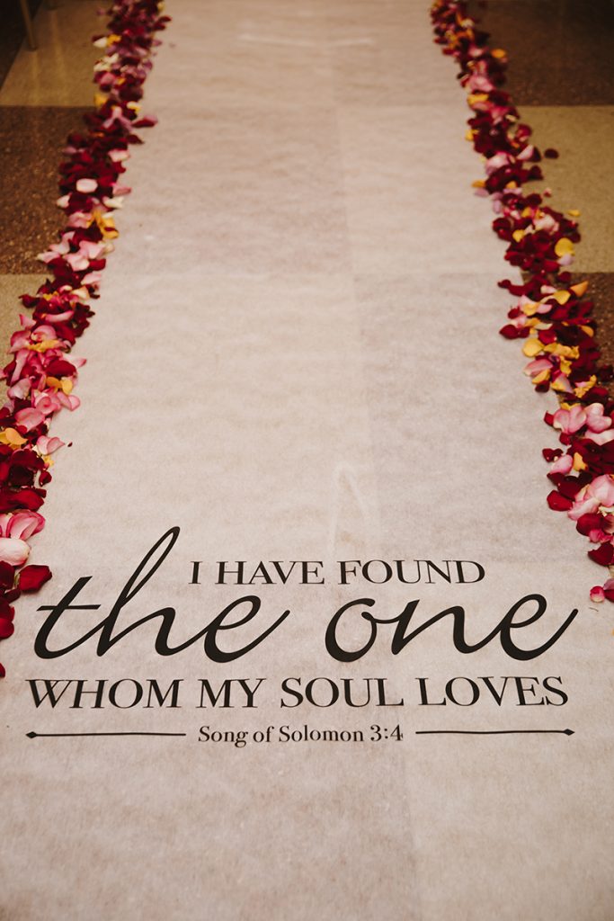 aisle runner s